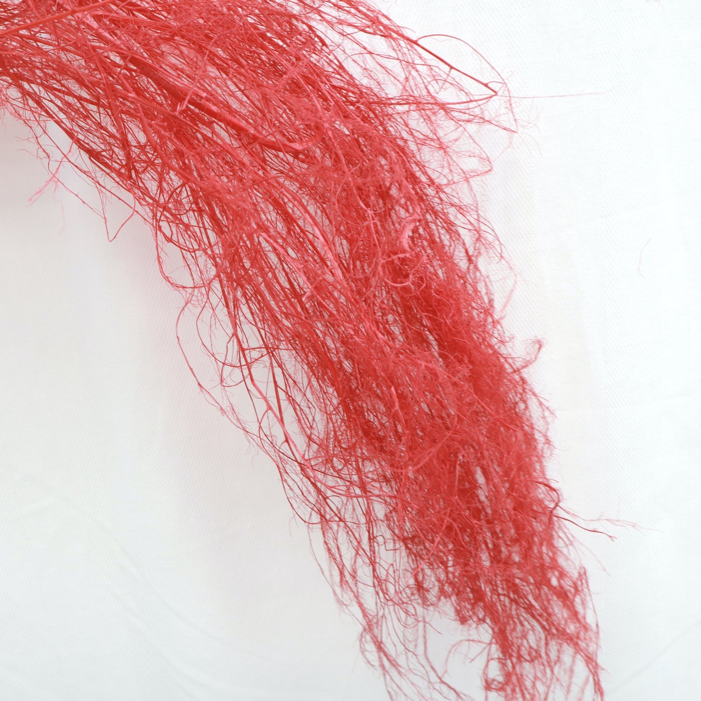 Tiki Grass Long Red